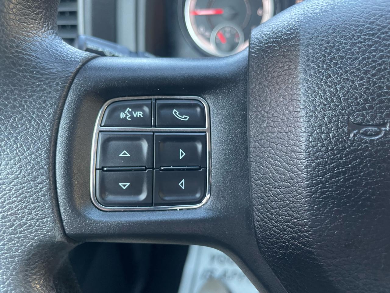 RAM 1500 Tradesman Quad Cab 4WD 2018