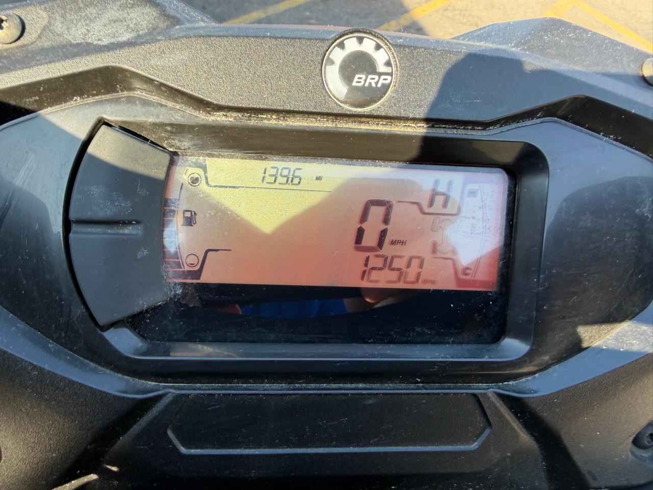 Can-Am Outlander Max 850 XT  2024