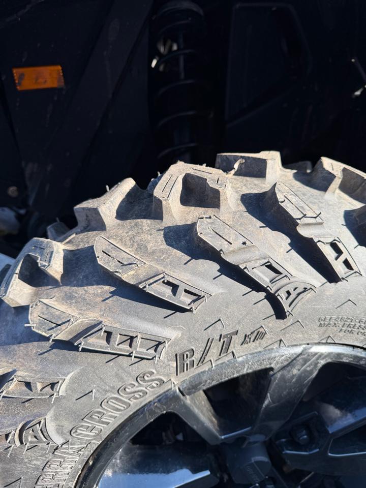 Can-Am Outlander Max 850 XT  2024