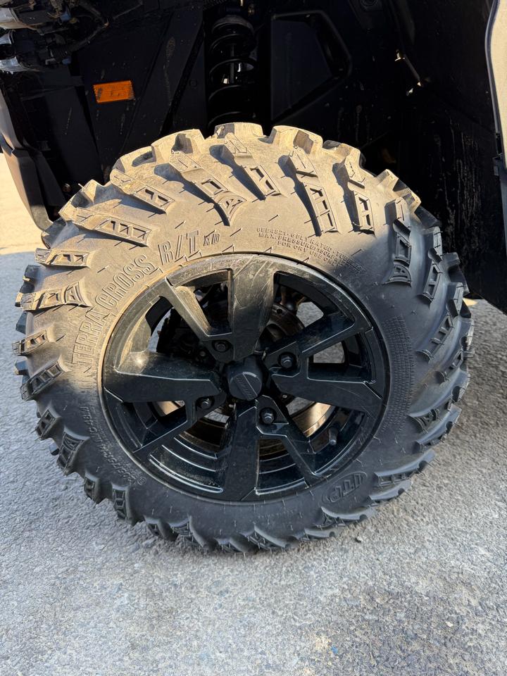 Can-Am Outlander Max 850 XT  2024