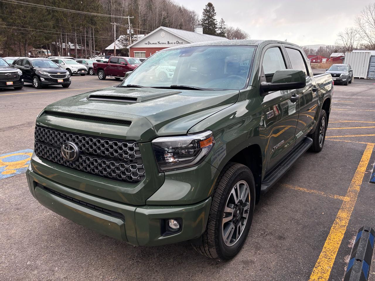 Toyota Tundra SR5 5.7L V8 CrewMax 2WD 2021