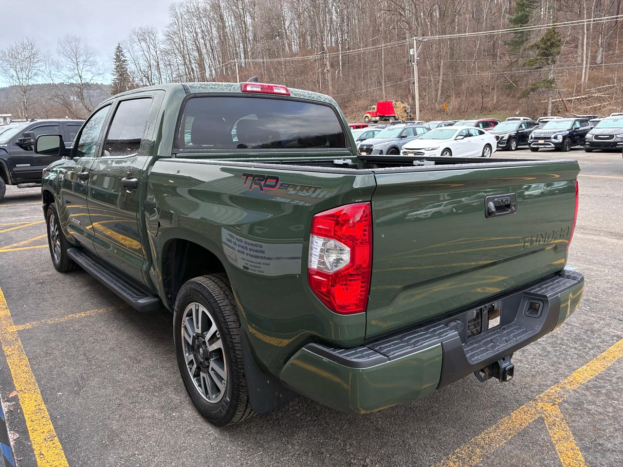 Toyota Tundra SR5 5.7L V8 CrewMax 2WD 2021