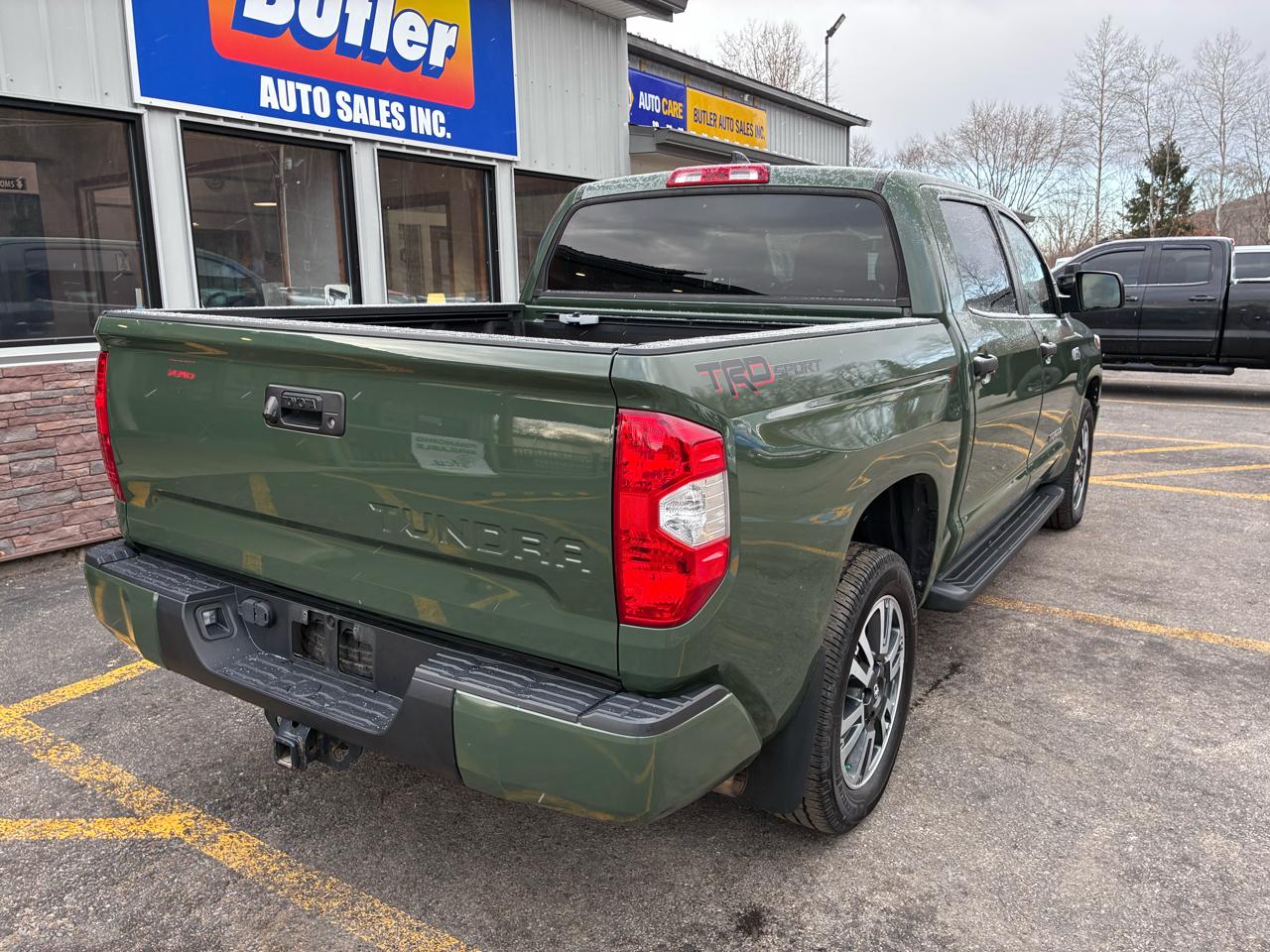 Toyota Tundra SR5 5.7L V8 CrewMax 2WD 2021