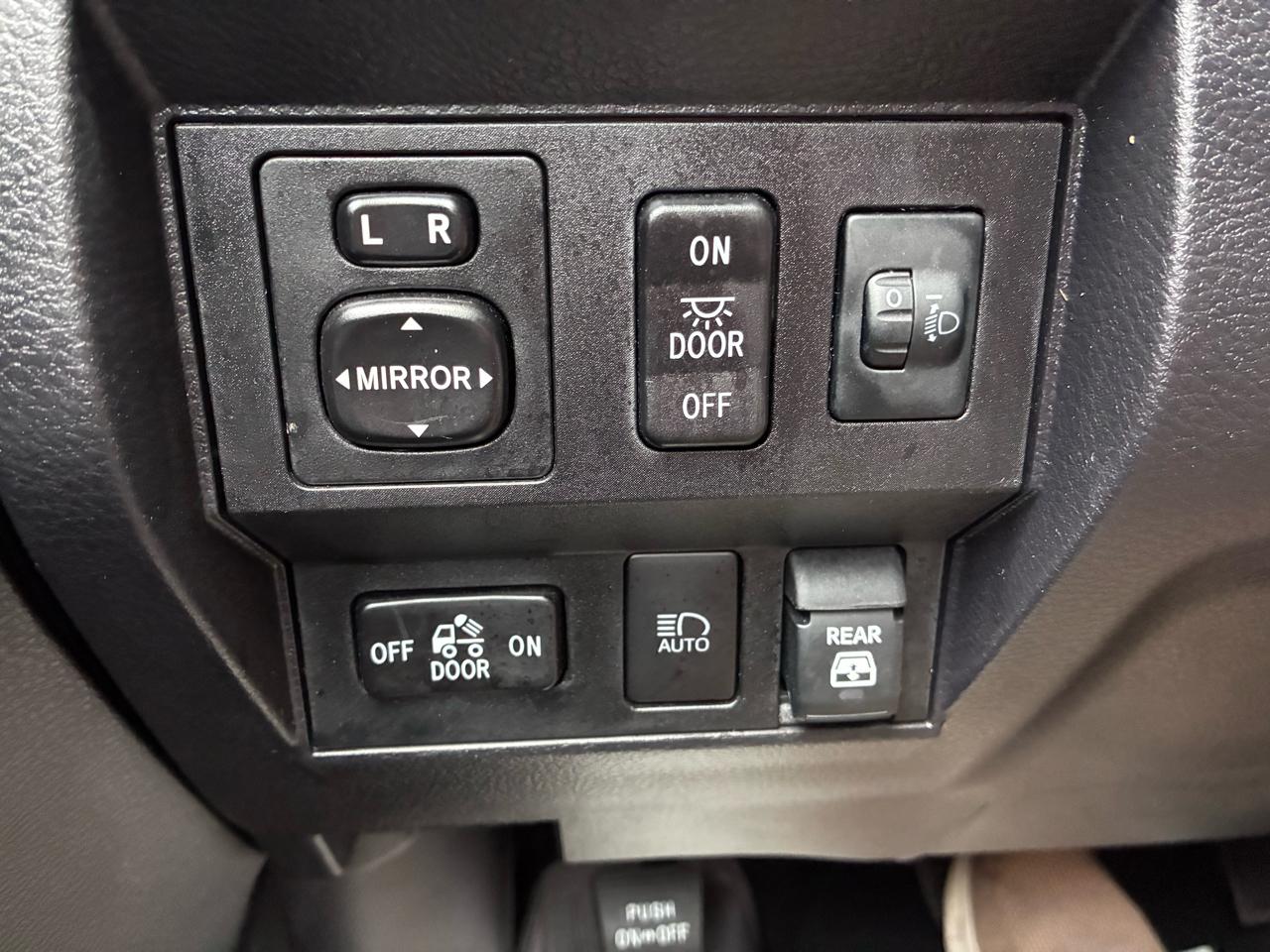 Toyota Tundra SR5 5.7L V8 CrewMax 2WD 2021