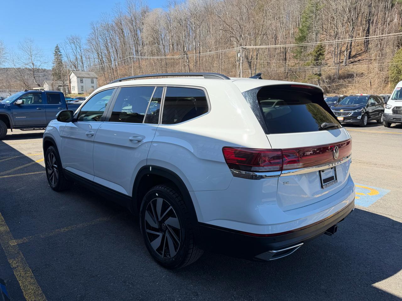 Volkswagen Atlas SE w/Technology 4MOTION 2024