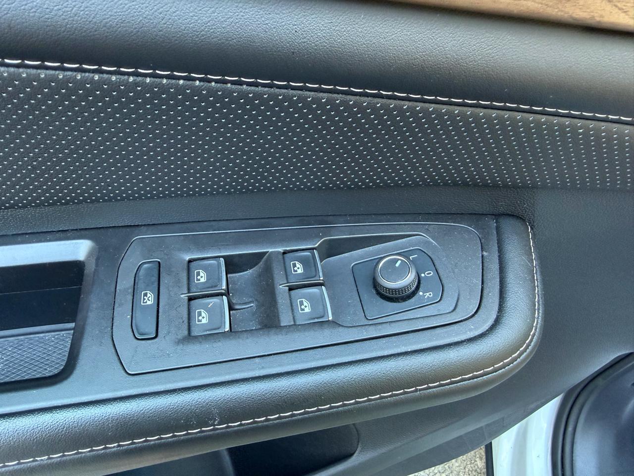 Volkswagen Atlas SE w/Technology 4MOTION 2024