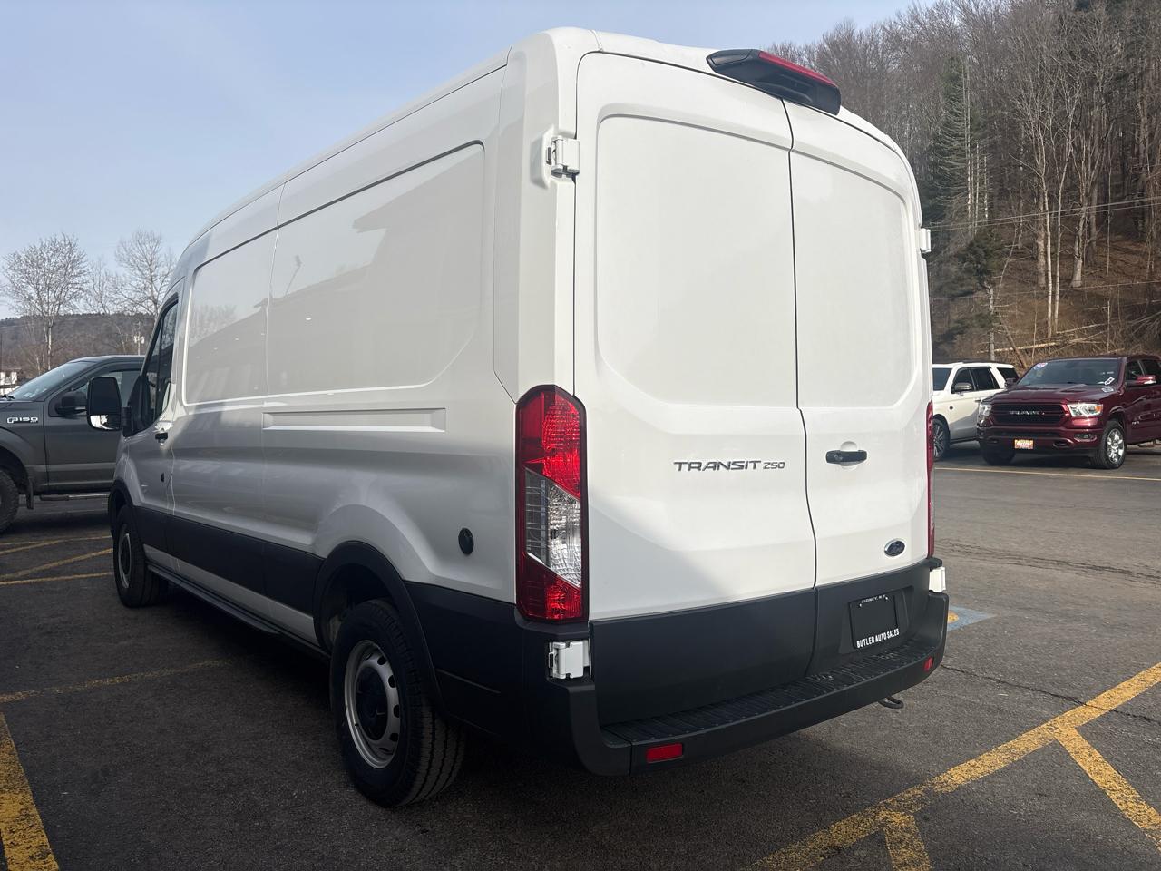 Ford Transit 250 Van 2023
