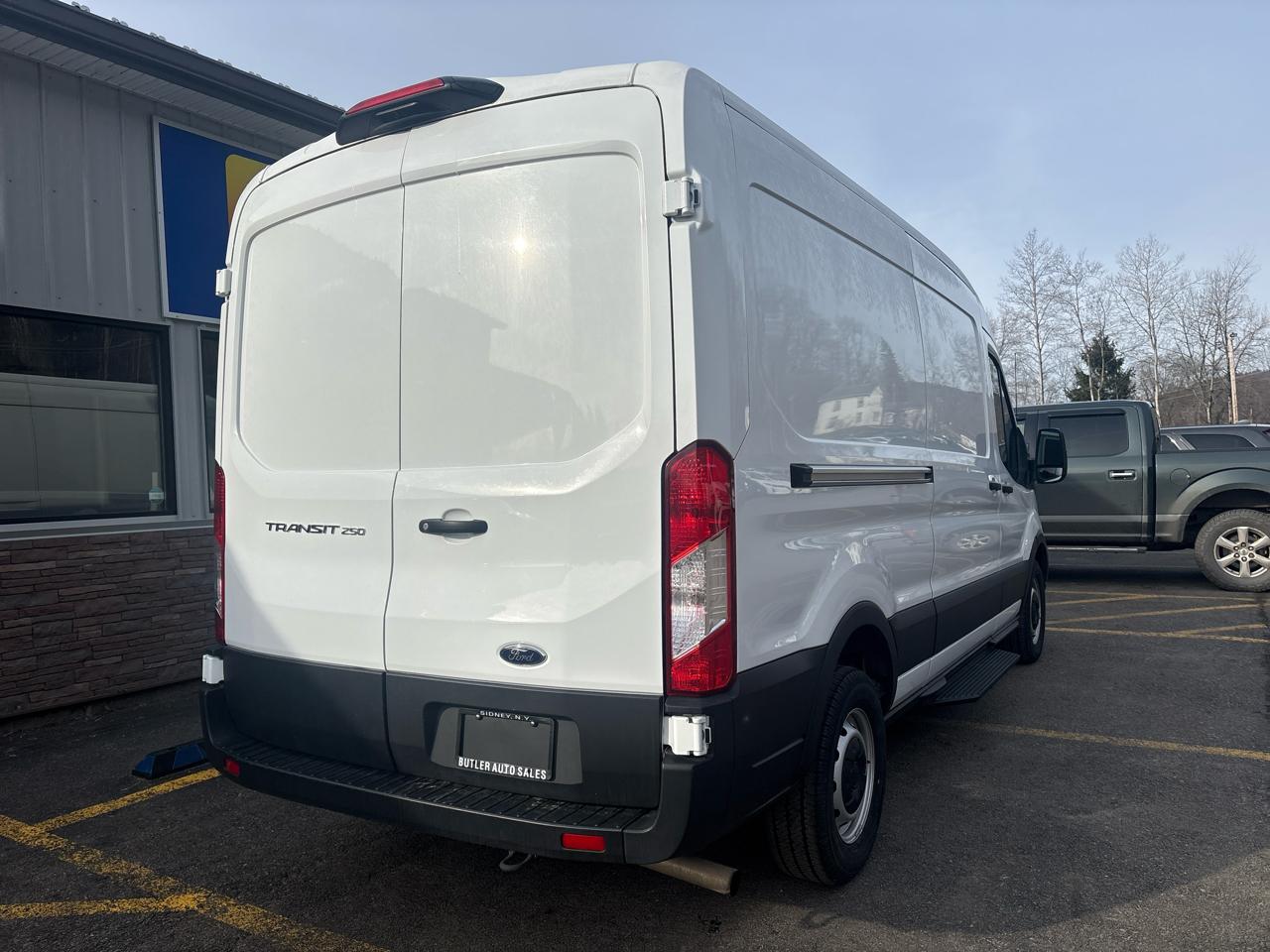 Ford Transit 250 Van 2023