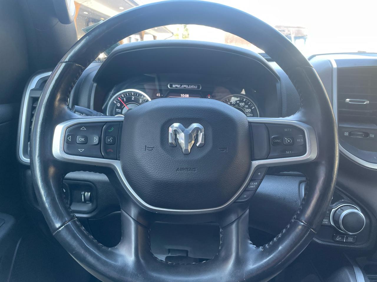 RAM 1500 Big Horn Crew Cab SWB 4WD 2020