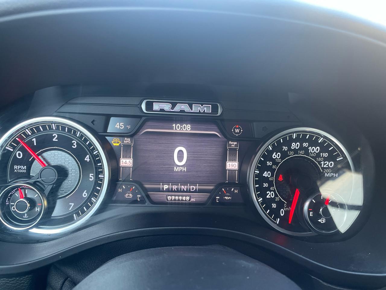 RAM 1500 Big Horn Crew Cab SWB 4WD 2020