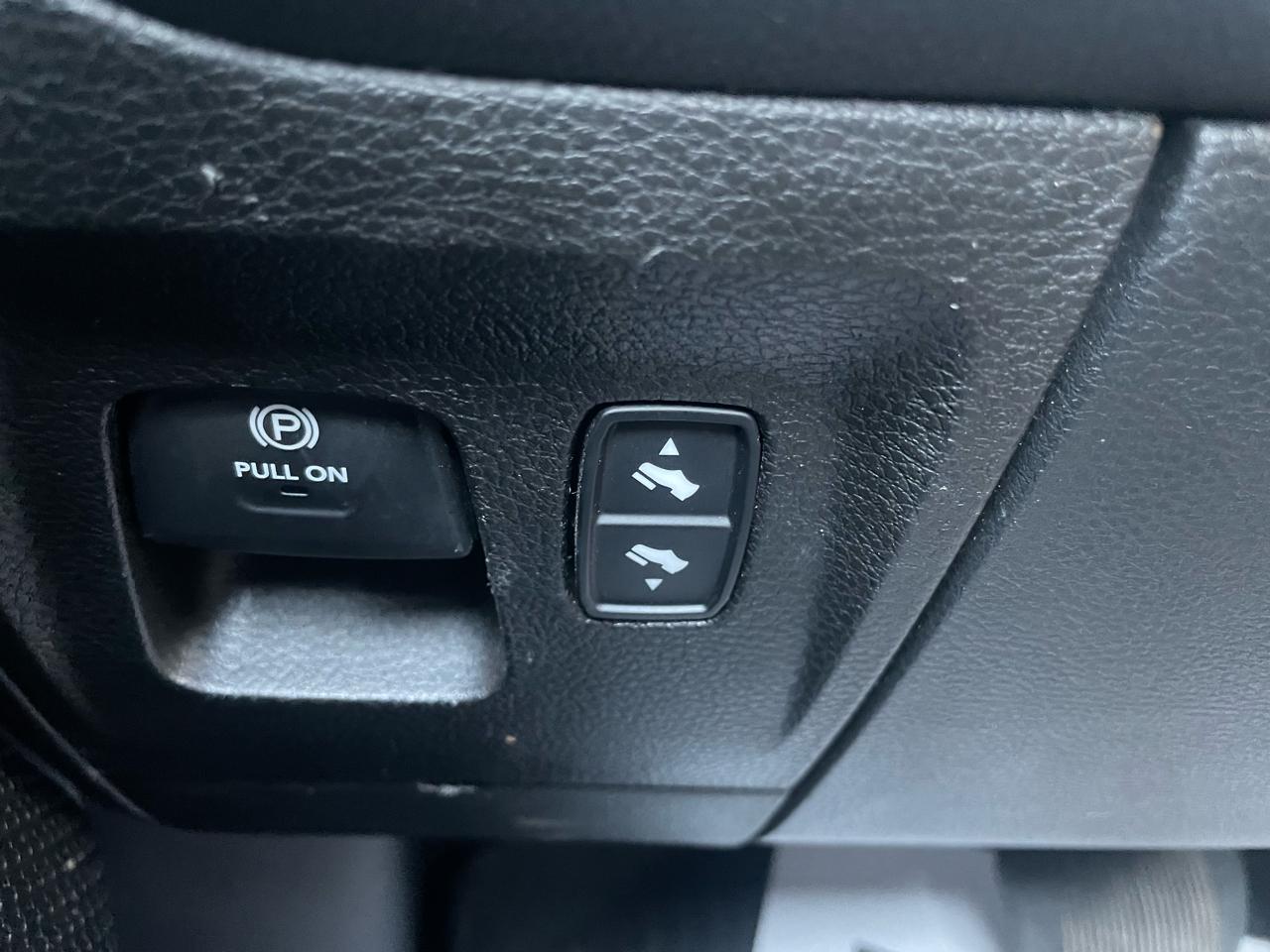 RAM 1500 Big Horn Crew Cab SWB 4WD 2020