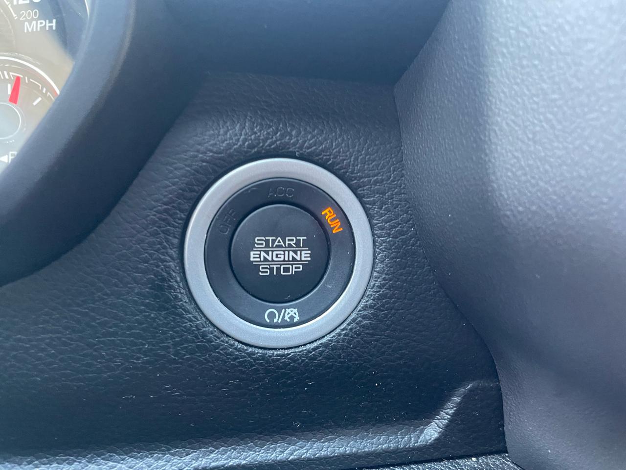 RAM 1500 Big Horn Crew Cab SWB 4WD 2020