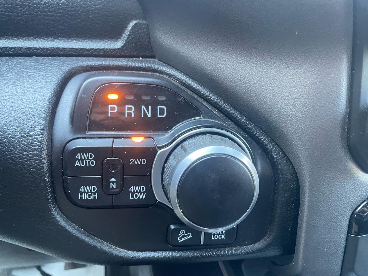 RAM 1500 Big Horn Crew Cab SWB 4WD 2020