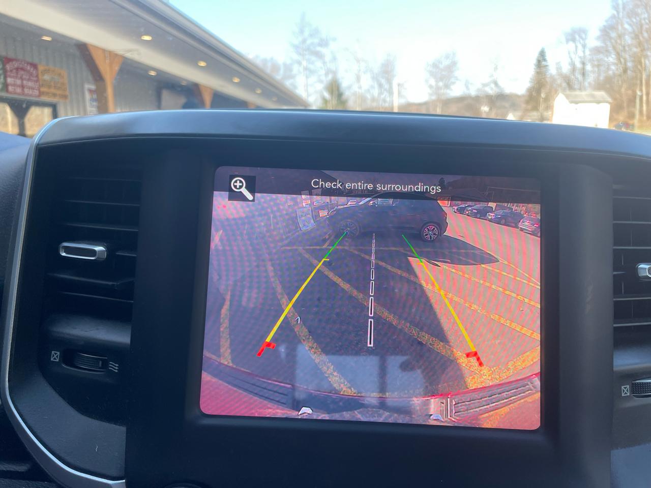 RAM 1500 Big Horn Crew Cab SWB 4WD 2020