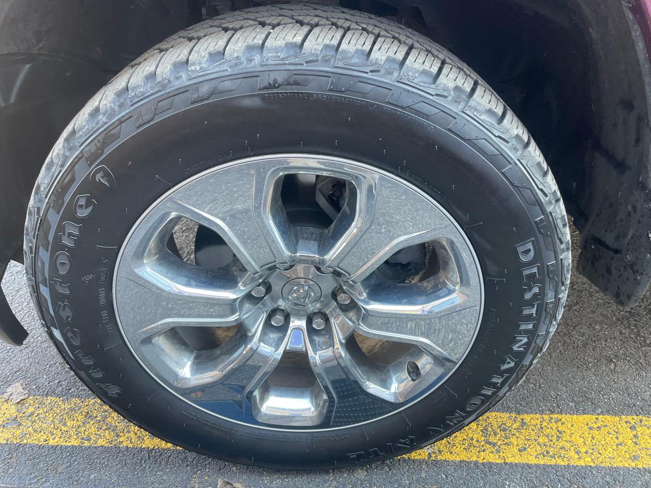 RAM 1500 Big Horn Crew Cab SWB 4WD 2020