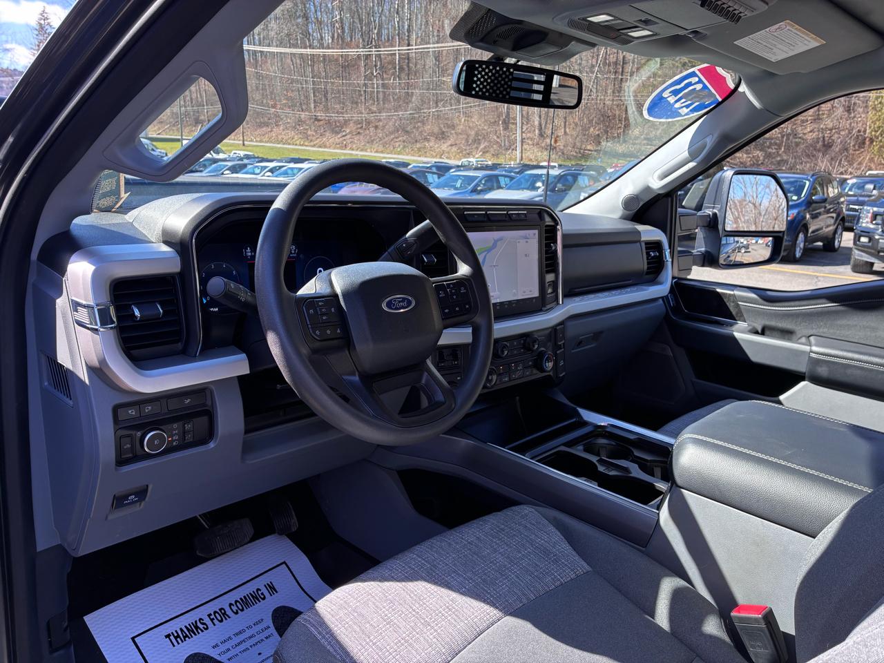 Ford F-250 SD XLT Crew Cab 4WD 2023