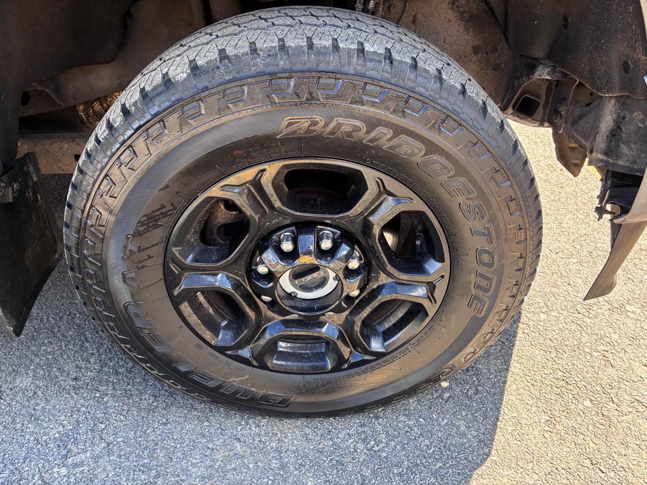 Ford F-250 SD XLT Crew Cab 4WD 2023