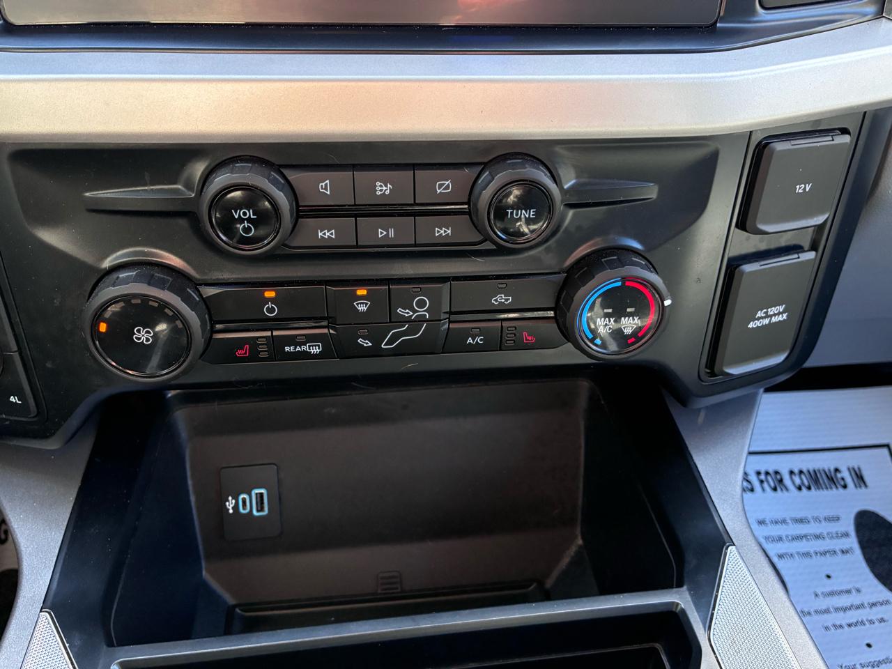 Ford F-250 SD XLT Crew Cab 4WD 2023