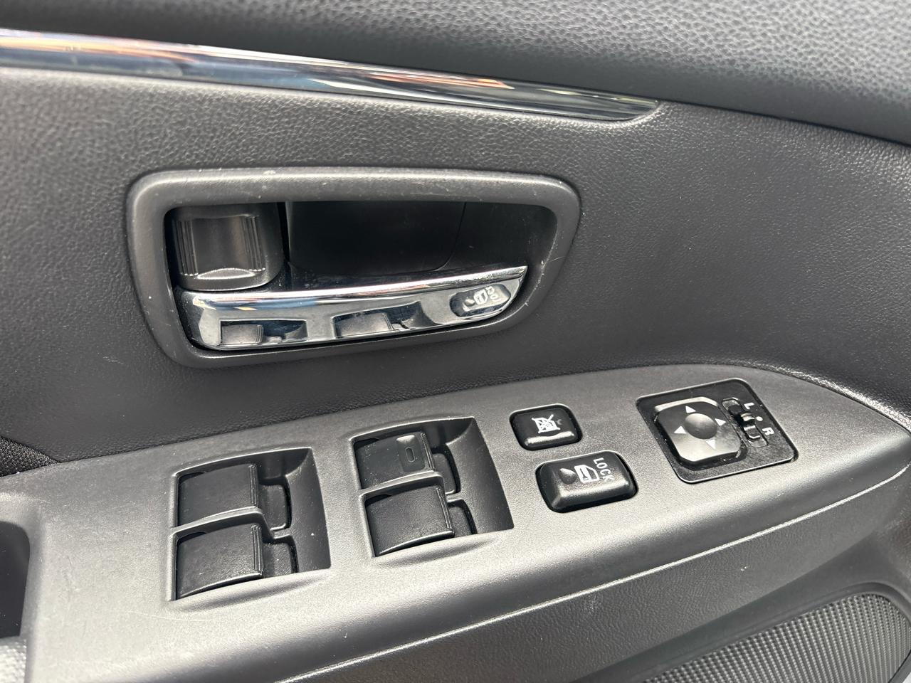 Mitsubishi Outlander Sport 2.0 ES 4WD 2025