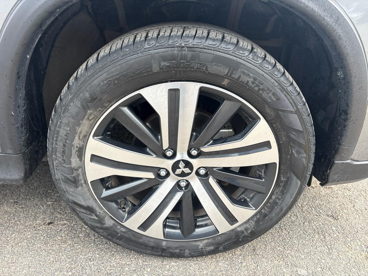 Mitsubishi Outlander Sport 2.0 ES 4WD 2025