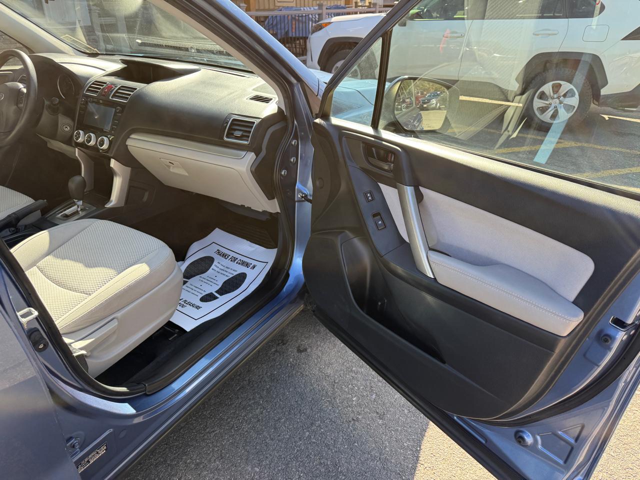 Subaru Forester 2.5i Premium PZEV CVT 2016