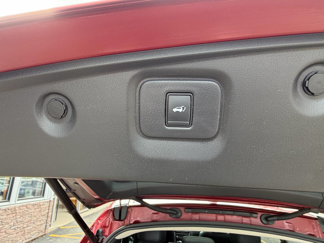 Nissan Pathfinder Platinum 4WD 2016