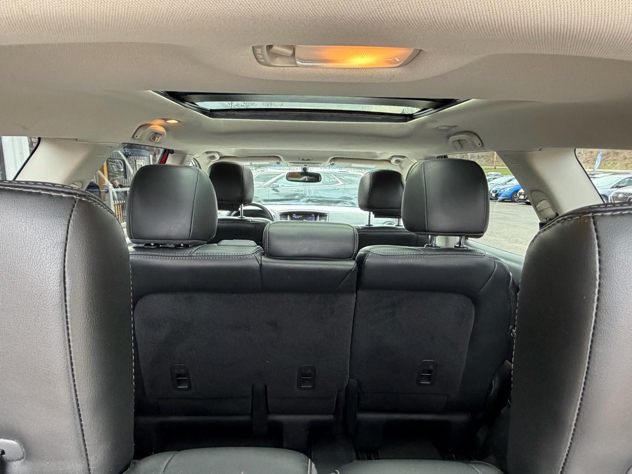 Nissan Pathfinder Platinum 4WD 2016