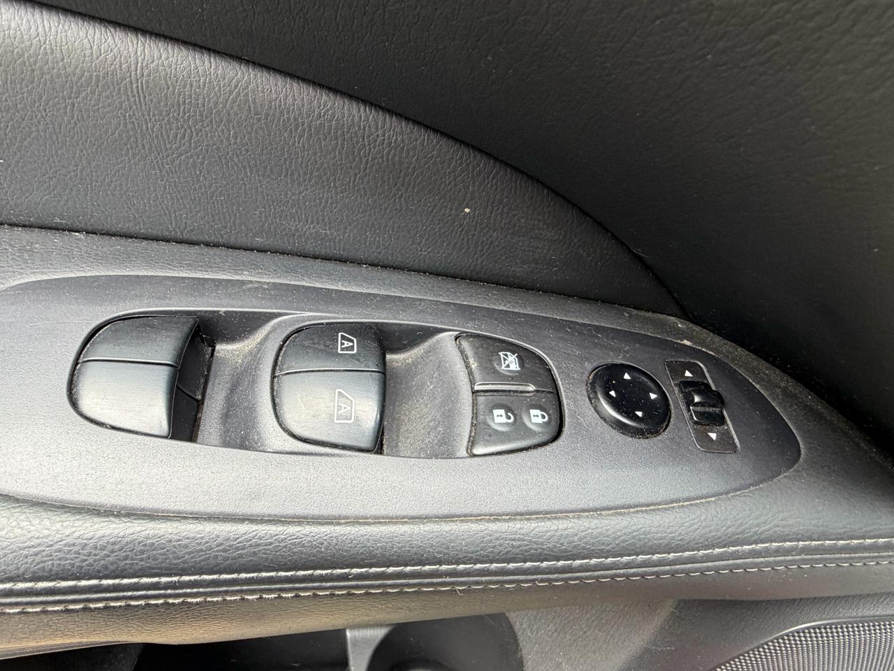 Nissan Pathfinder Platinum 4WD 2016