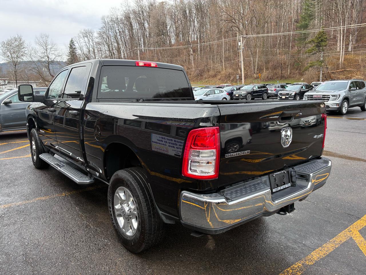 RAM 2500 Tradesman Crew Cab SWB 4WD 2024