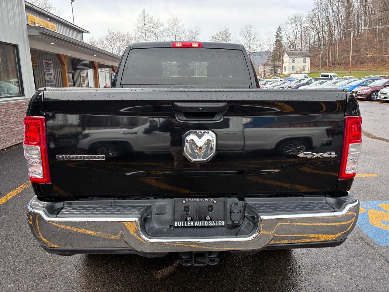 RAM 2500 Tradesman Crew Cab SWB 4WD 2024
