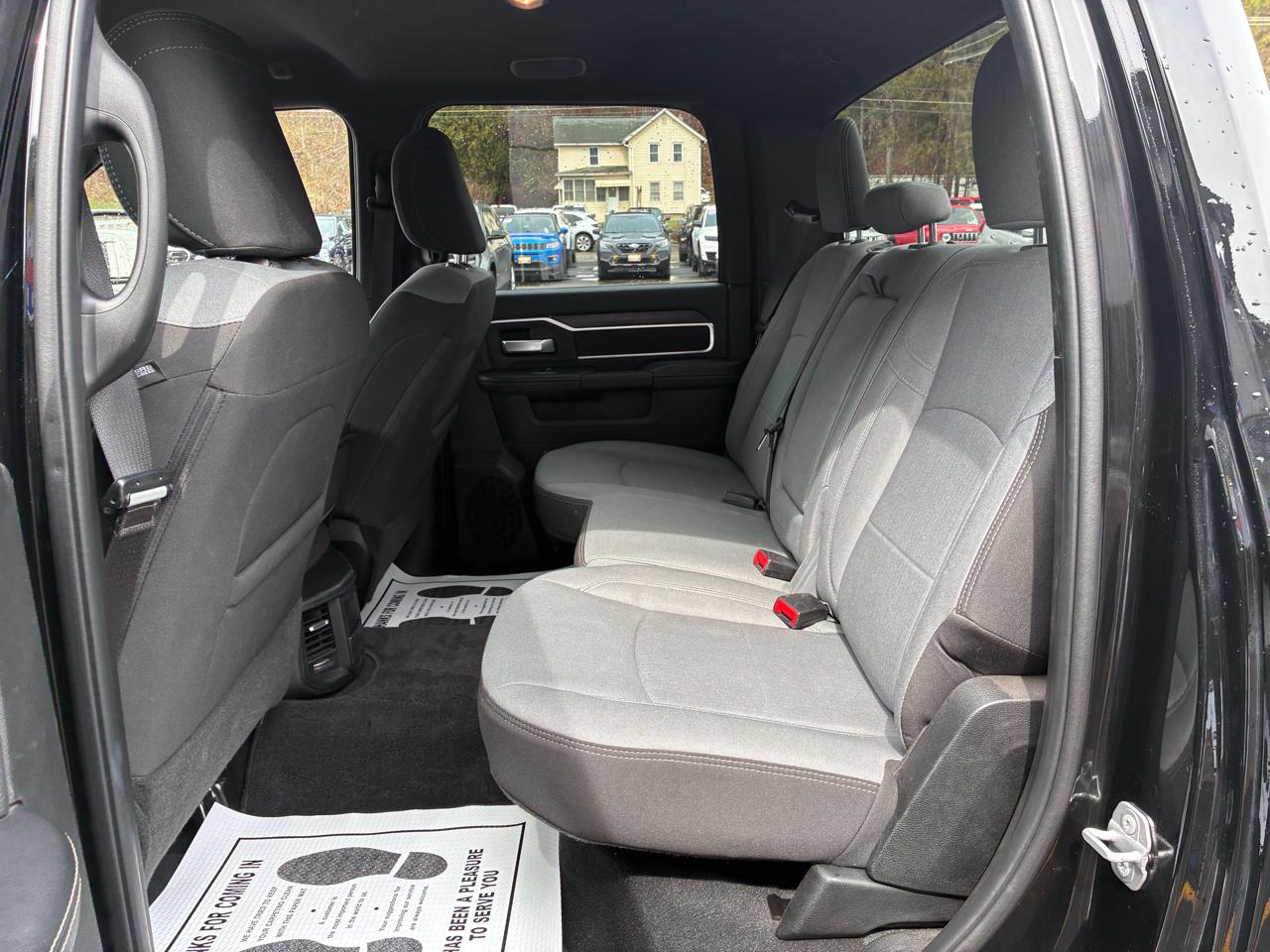 RAM 2500 Tradesman Crew Cab SWB 4WD 2024