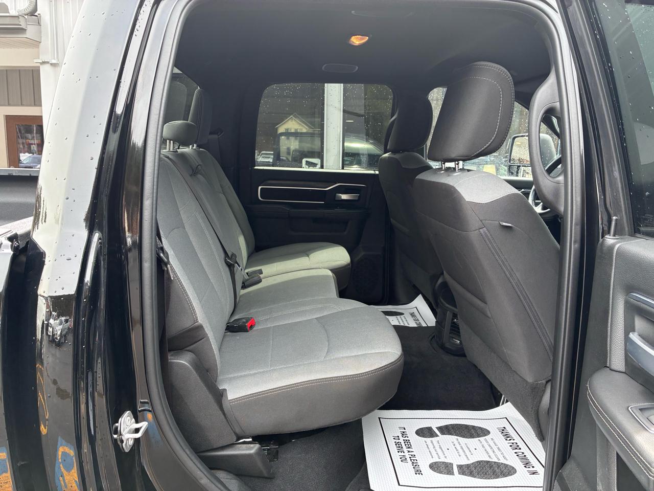 RAM 2500 Tradesman Crew Cab SWB 4WD 2024