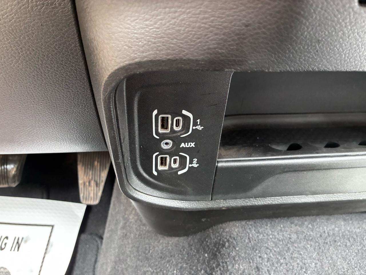 RAM 2500 Tradesman Crew Cab SWB 4WD 2024