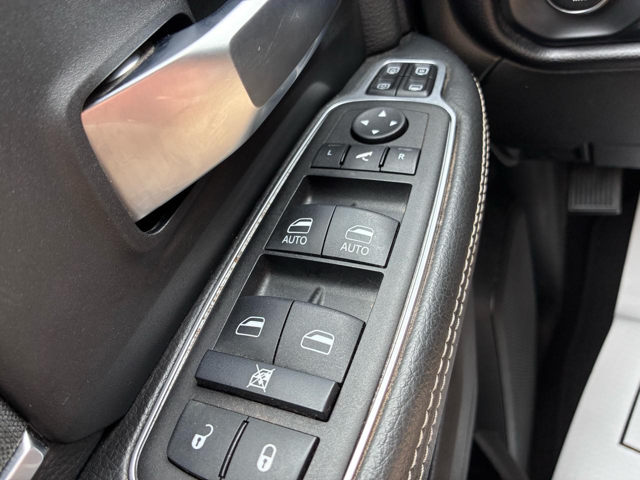 RAM 2500 Tradesman Crew Cab SWB 4WD 2024