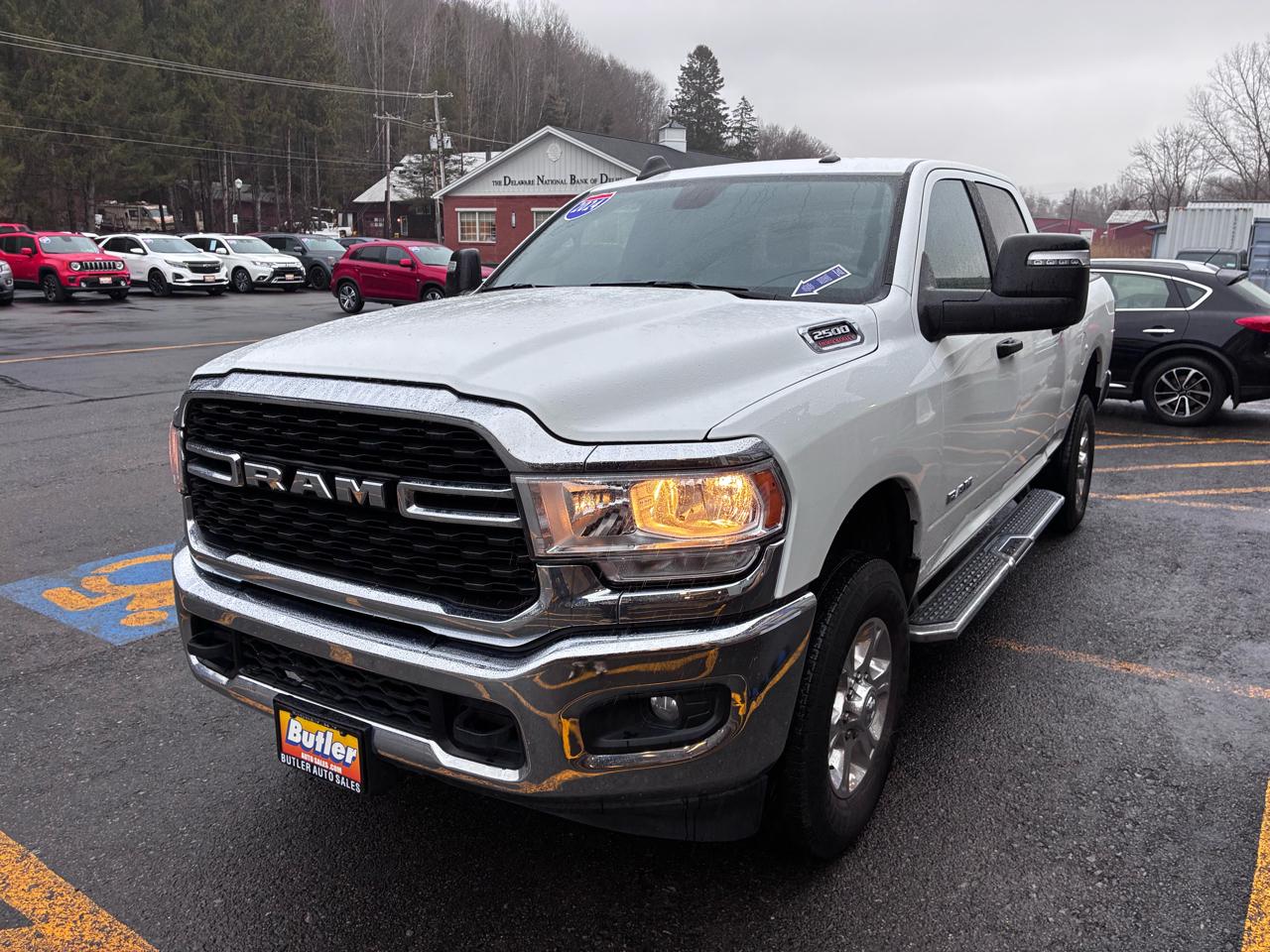 RAM 2500 Tradesman Crew Cab SWB 4WD 2024