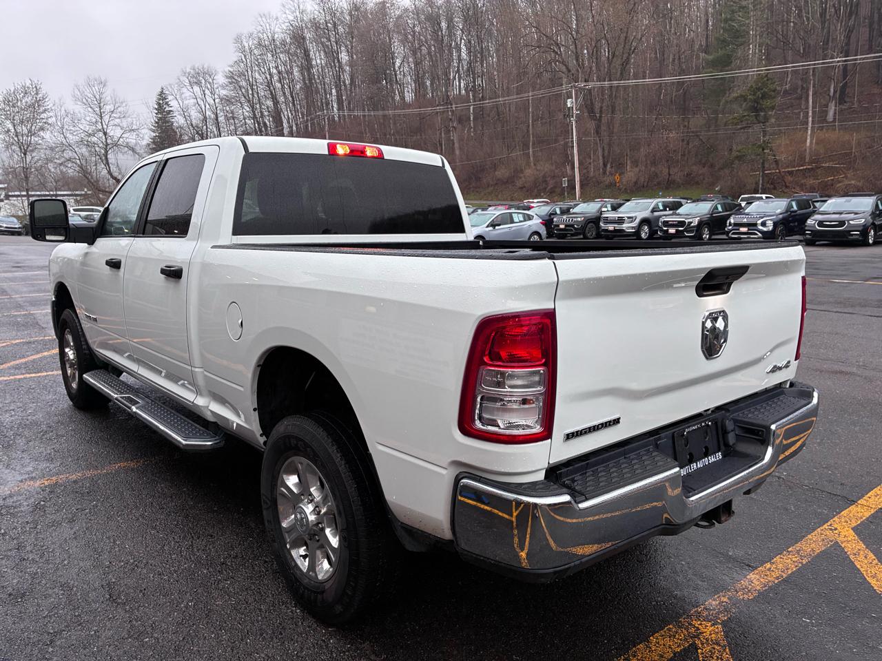 RAM 2500 Tradesman Crew Cab SWB 4WD 2024