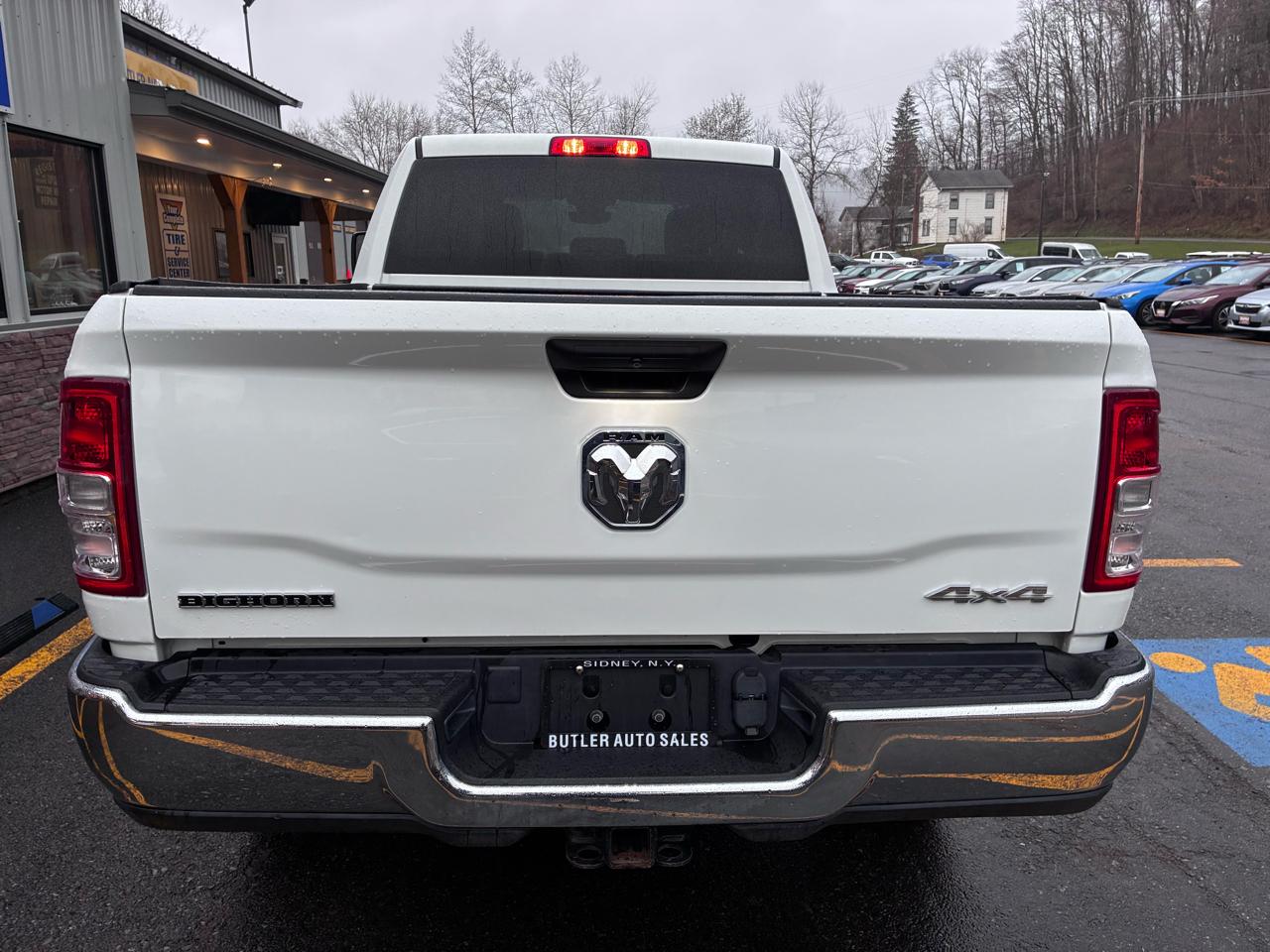RAM 2500 Tradesman Crew Cab SWB 4WD 2024