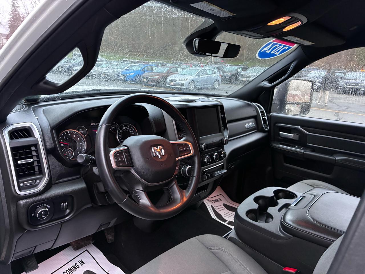 RAM 2500 Tradesman Crew Cab SWB 4WD 2024