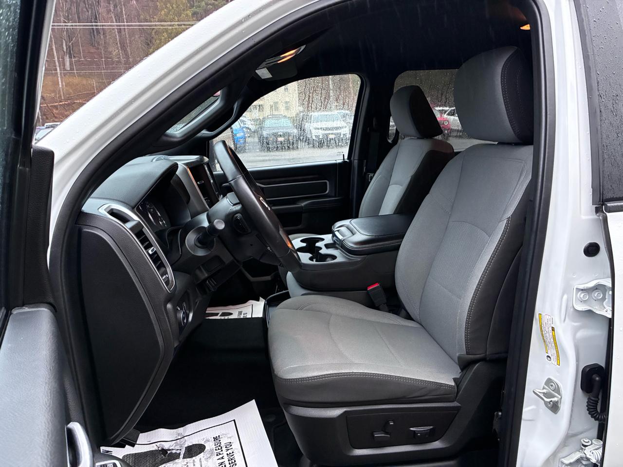 RAM 2500 Tradesman Crew Cab SWB 4WD 2024