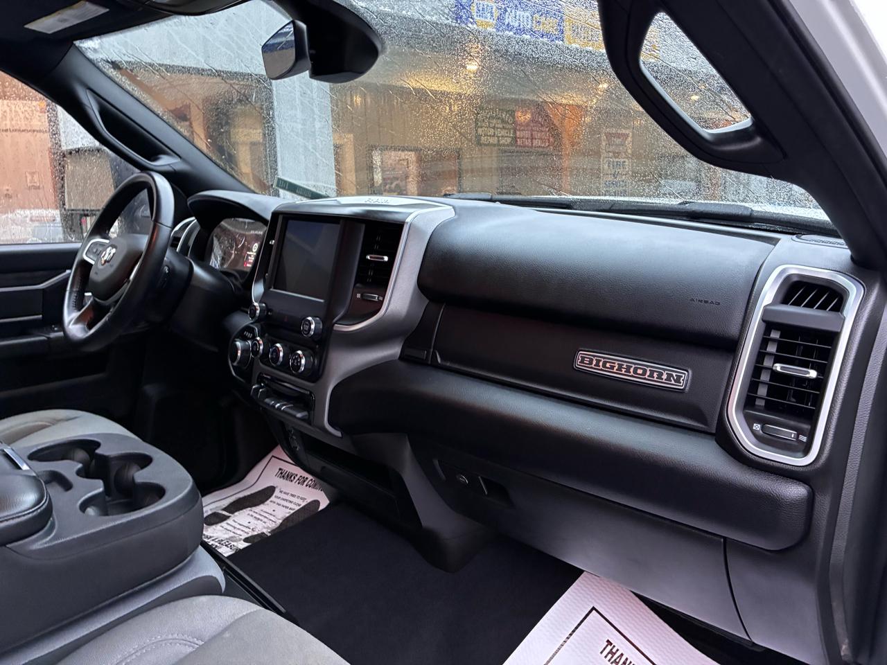 RAM 2500 Tradesman Crew Cab SWB 4WD 2024