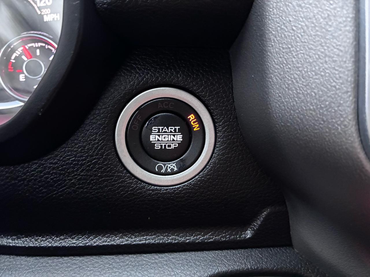 RAM 2500 Tradesman Crew Cab SWB 4WD 2024