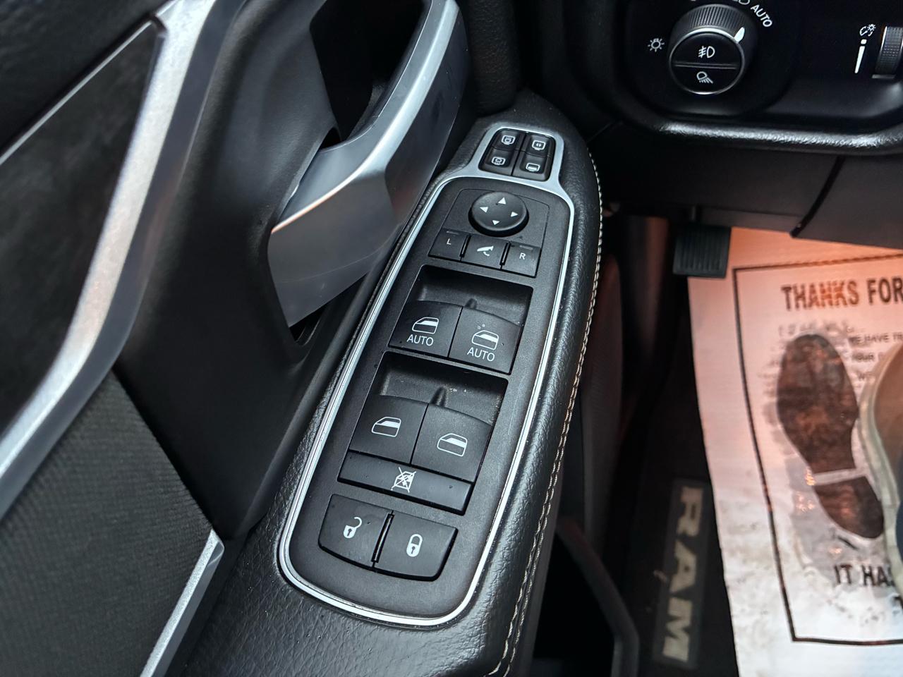 RAM 2500 Tradesman Crew Cab SWB 4WD 2024