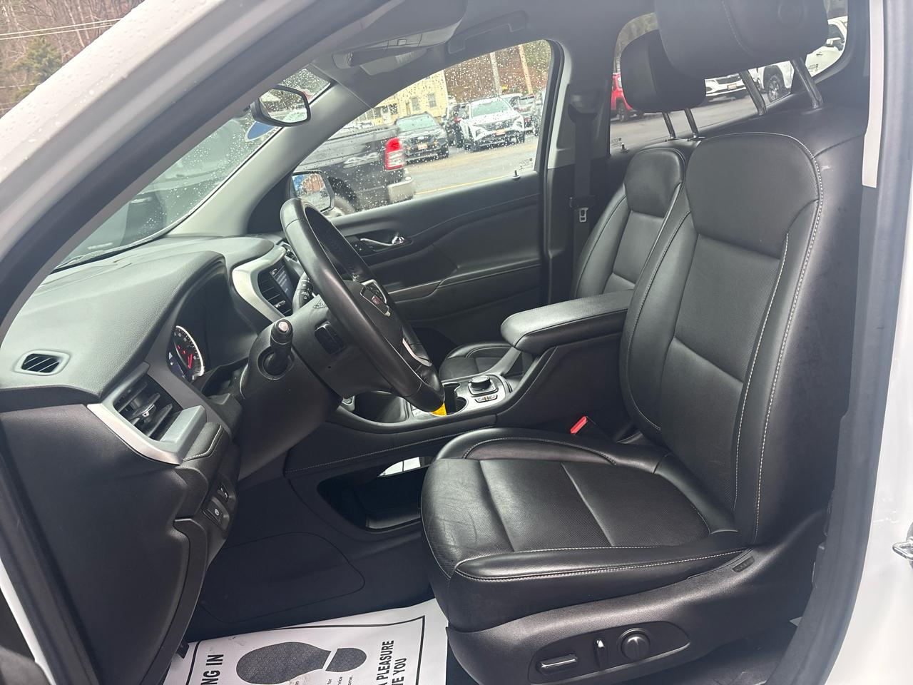 GMC Acadia AWD 4dr SLT 2022