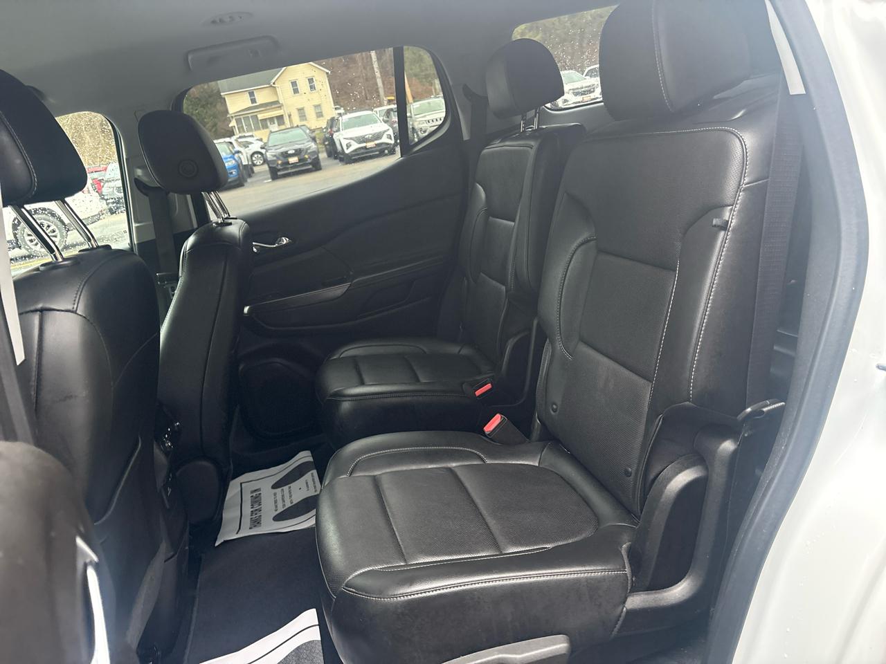 GMC Acadia AWD 4dr SLT 2022