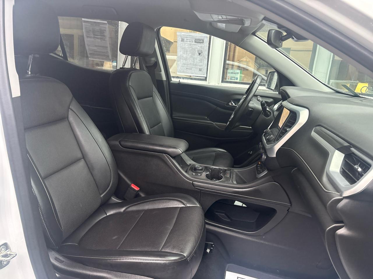 GMC Acadia AWD 4dr SLT 2022