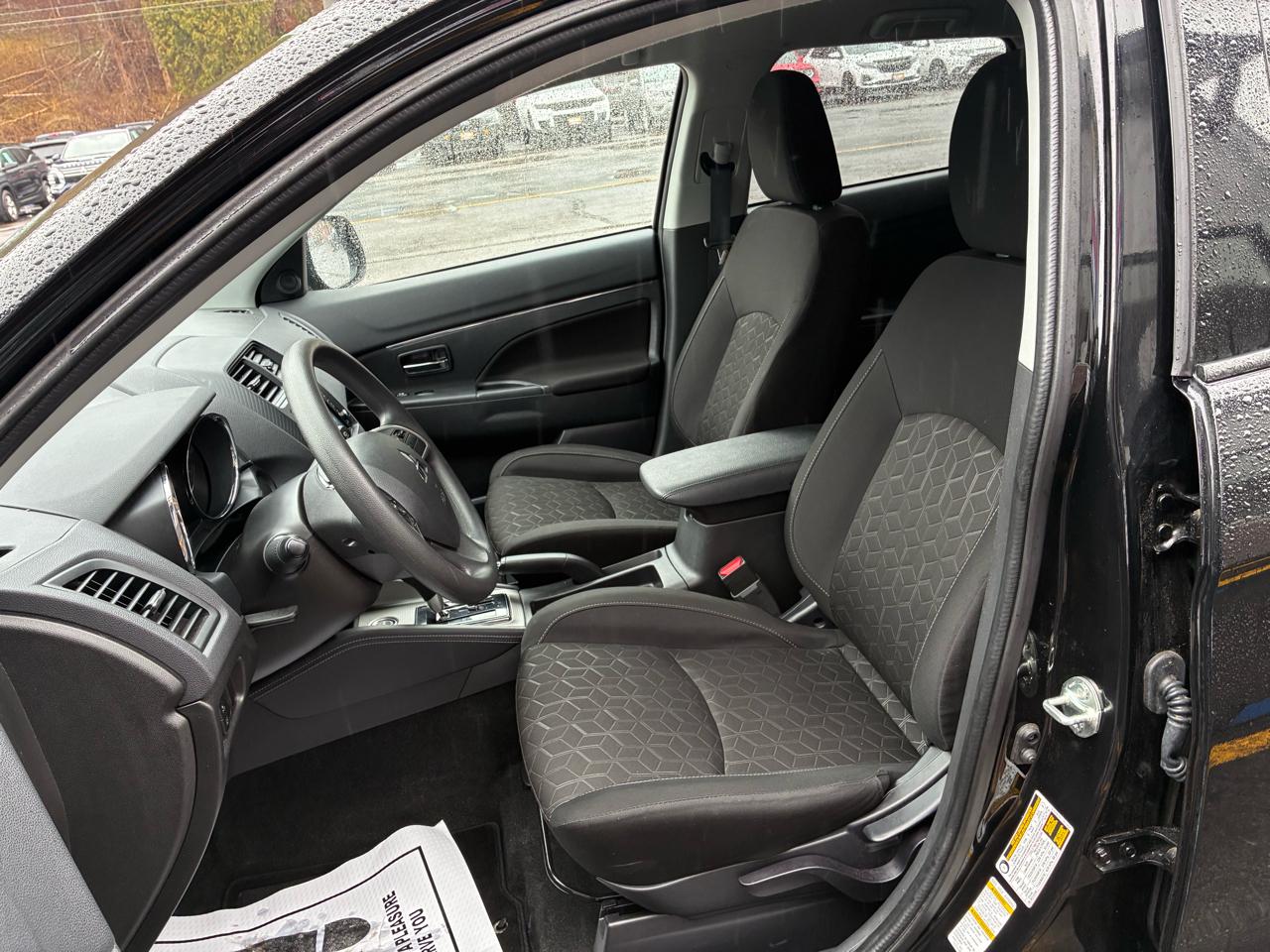 Mitsubishi Outlander Sport 2.0 ES 4WD 2025