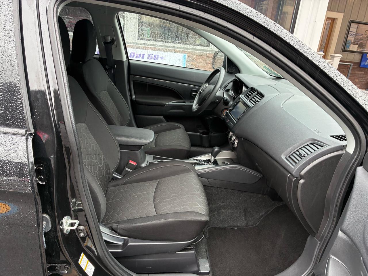 Mitsubishi Outlander Sport 2.0 ES 4WD 2025