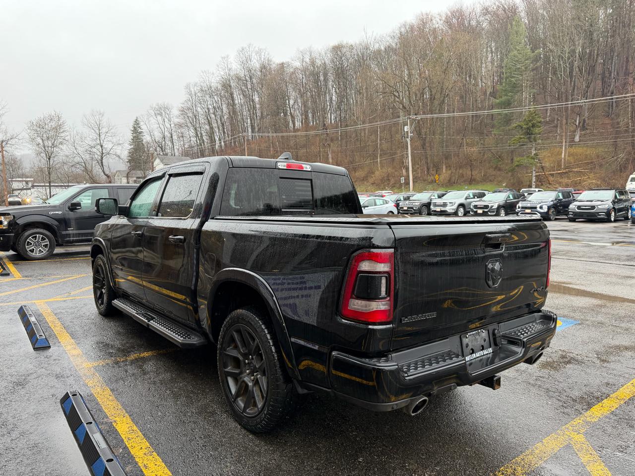 RAM 1500 Laramie Crew Cab SWB 4WD 2022