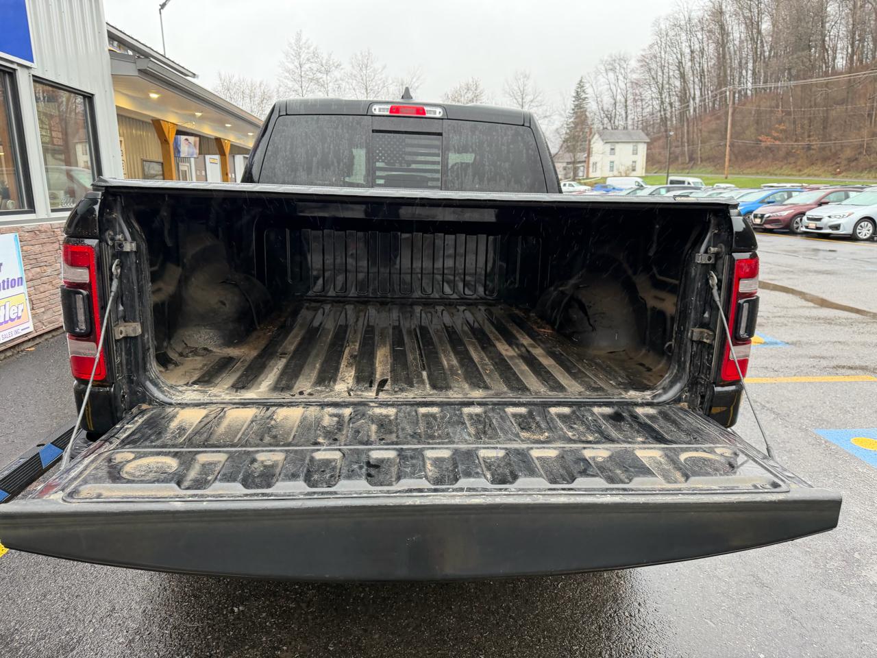 RAM 1500 Laramie Crew Cab SWB 4WD 2022