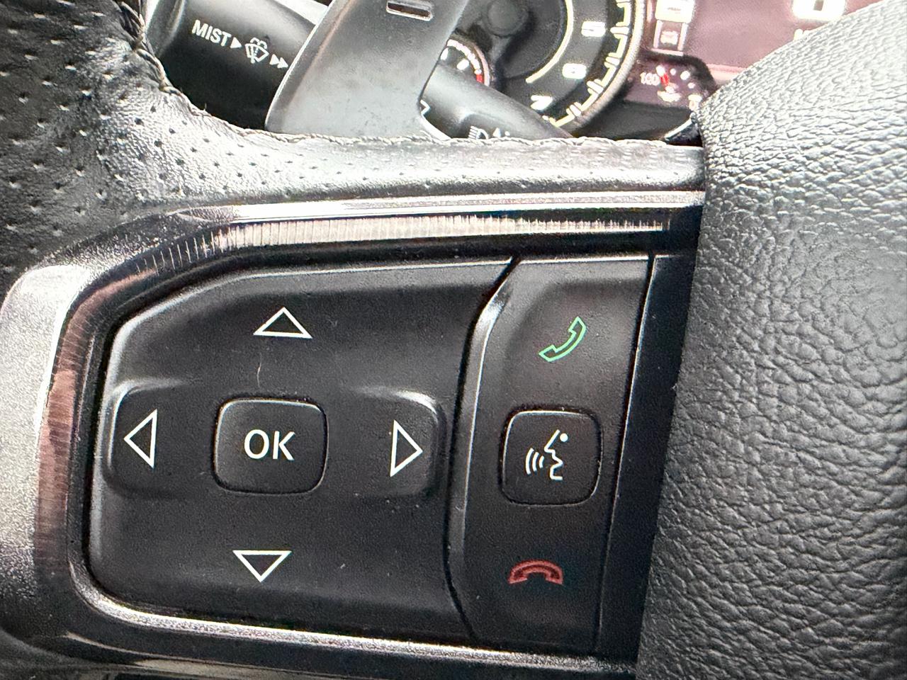 RAM 1500 Laramie Crew Cab SWB 4WD 2022